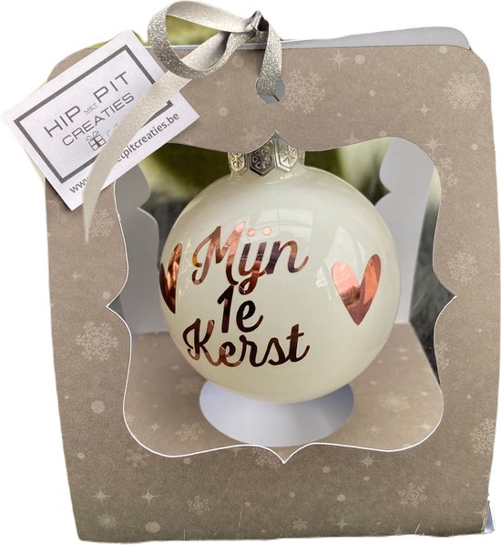 Hip met Pit Creaties Kerstbal - Mijn Eerste Kerst - Baby Gepersonaliseerd - Glas 6cm - Melk Wit - Hangdoosje - Blijvende Herinnering